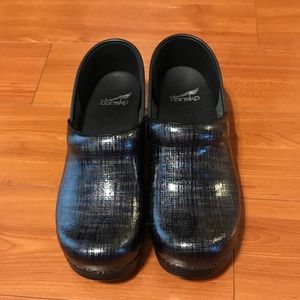 Dansko Clogs Size 39 NWOT